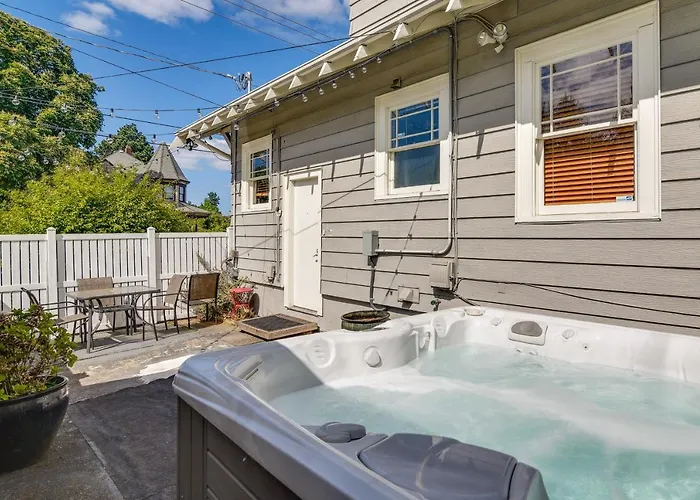 Portland Home Private Hot Tub, Porch And Patio